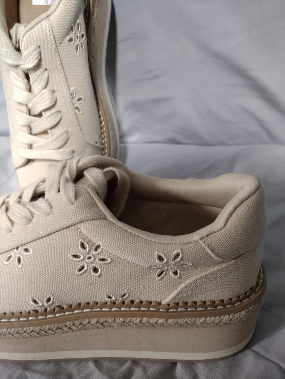 Dolce Vita Cream Platform Lace-Up Sneakers 6.5 Canvas